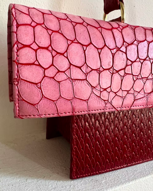 Malikah Red & Pink